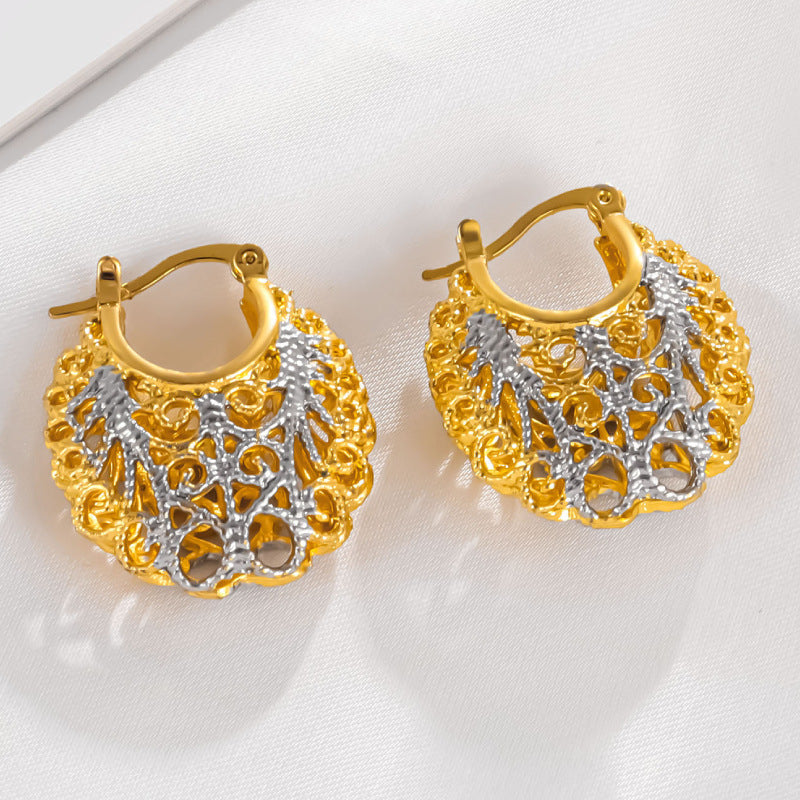 Two-color Small Pocket Carved Earrings Electroplating