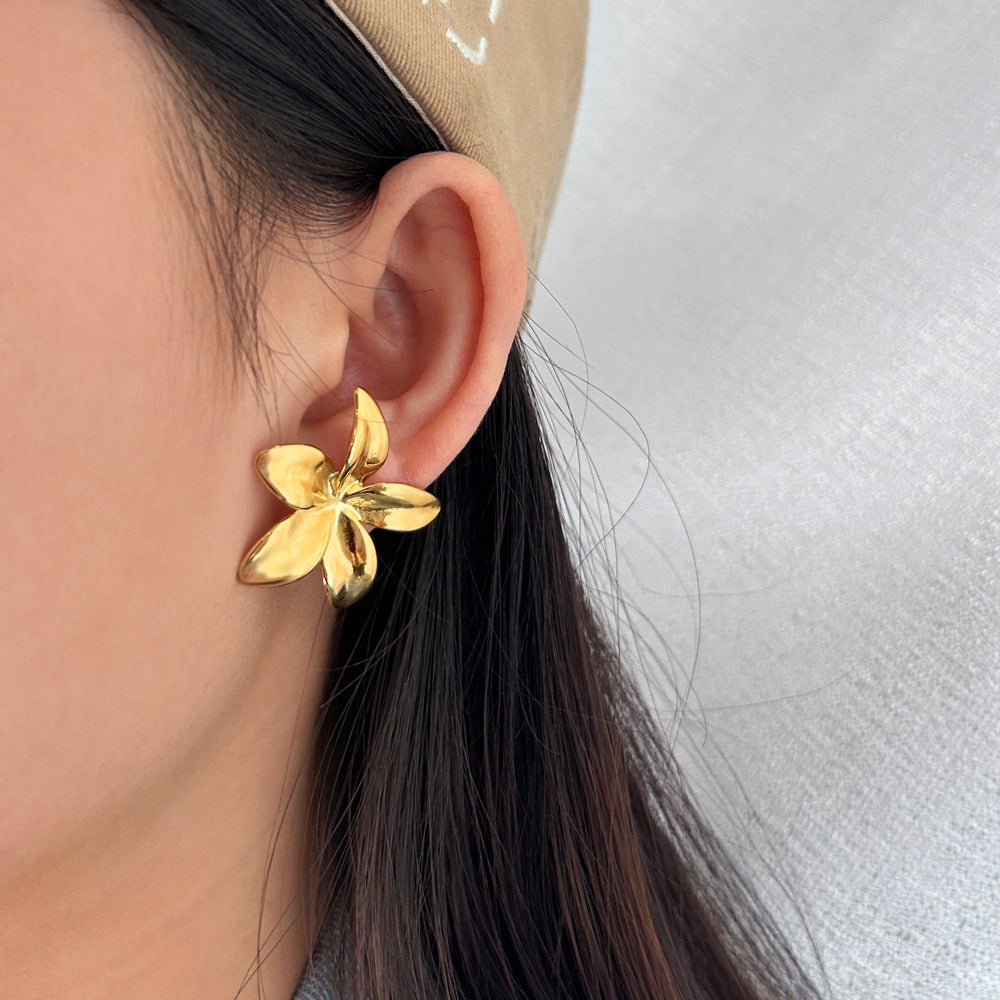 Women's All-match Fashionable Golden Flower Earrings